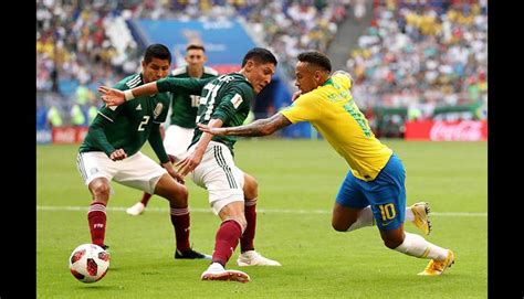 Firmino entrou e recebeu um presente de neymar para carimbar a classificação. México vs. Brasil: así jugaron por octavos de final del ...