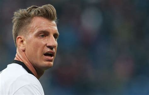 Argentinian football ace maxi lopez has said he has managed to forgive former teammate mauro icardi for being the reason for his divorce with model wanda nara, and thanked the striker for taking away. Maxi Lopez: "Wanda & Mauro Icardi Are Completely ...