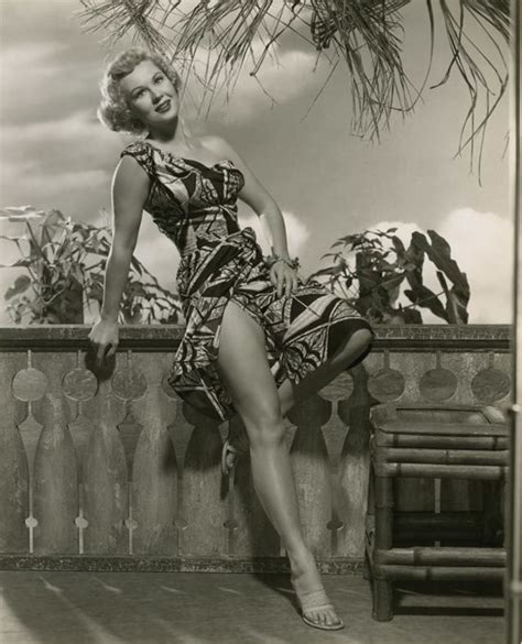 40 Glamorous Photos Of Virginia Mayo In The 1940s And 50s