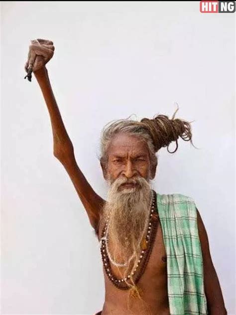 This Man Has Kept His Arm Up For Over 45 Years Read The Reason Behind