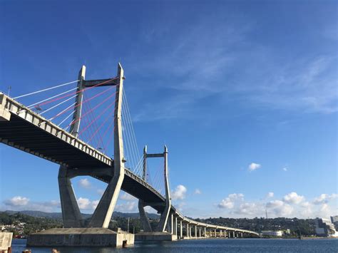 JEMBATAN MERAH PUTIH Tempat Menikmati Keindahan Teluk Ambon Desember 2023