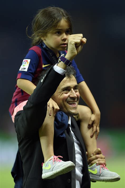 Our condolences and all our sympathy for @luisenrique21 and his family at this very difficult time. Spaniens Ex-Nationaltrainer Luis Enrique: Er trauert um ...