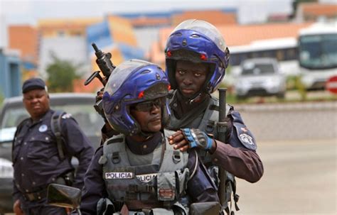 Angola O cidadão tem mais medo de um polícia do que de um bandido