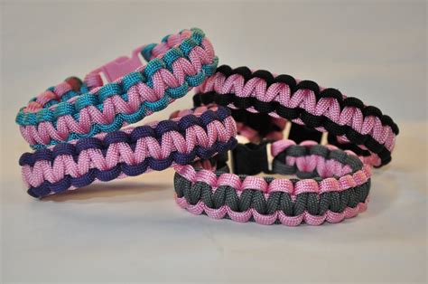Paracord has many, many applications in survival situations. Paracord Designs: Survival Bracelets (new Colors)