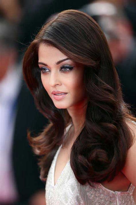 15 Best Hairstyles For Round Faces Long Hair Hairstyles