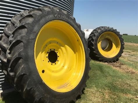 Set Of 2 John Deere Rear Tractor Tires And Rims And 2 Duals Wrims