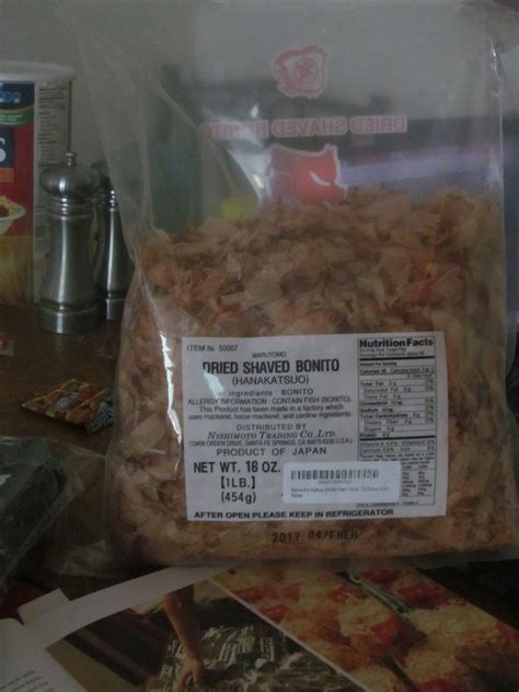 Cat owners are bound to encounter fleas. Sacrifice of Love: Bonito Flakes