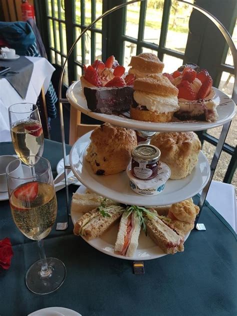 5 Brilliant Places For Best Afternoon Tea In Cambridge