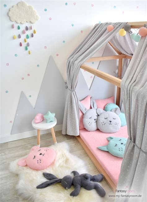 Find beauty products, small gadgets, cool accessories, and other little presents for everyone. Hausbett-Spielzimmer in Grau, Rosa & Mint bei Fantasyroom ...