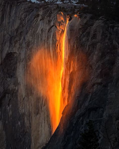 Photos Yosemite National Parks Horsetail Falls Looks
