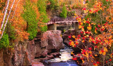 Visit The North Shore For Fall Colors And 10 Must Sees