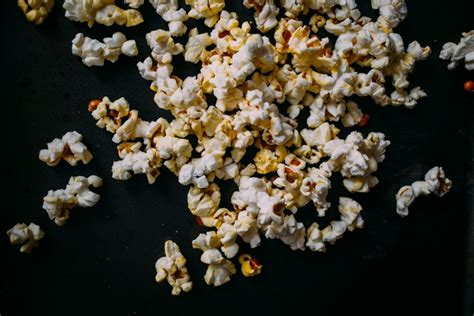 How To Make Delicious Campfire Popcorn The Old Fashioned Way