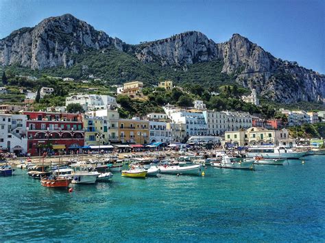 From wikipedia, the free encyclopedia. Île de Capri — Wikivoyage, le guide de voyage et de ...
