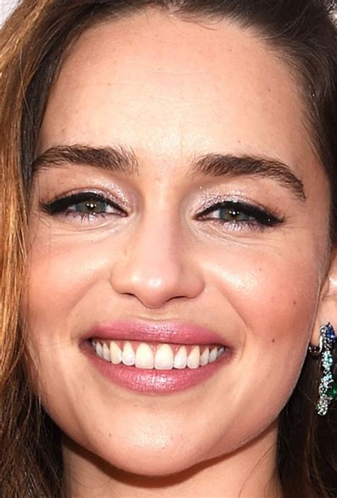 Emilia clarke game of thrones season 3 premiere makeup. SAG Awards 2016: The Best Skin, Hair and Makeup Looks on ...