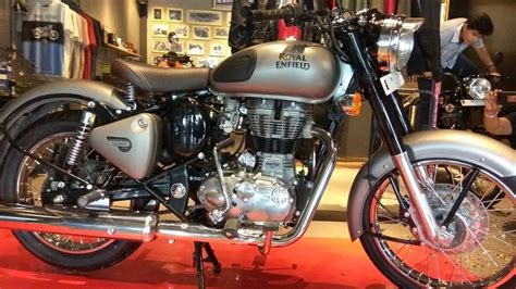 Royal Enfield Classic 350 Gunmetal Grey Price Features Specifications