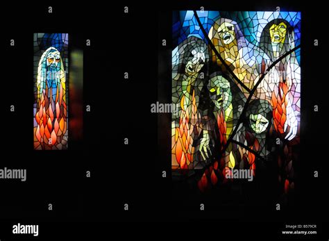 Horror Stained Glass High Resolution Stock Photography And Images Alamy