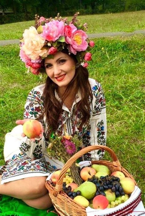 Красуня українка Fashion Style Vintage