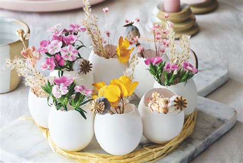 How To Make An Easter Table Centerpiece