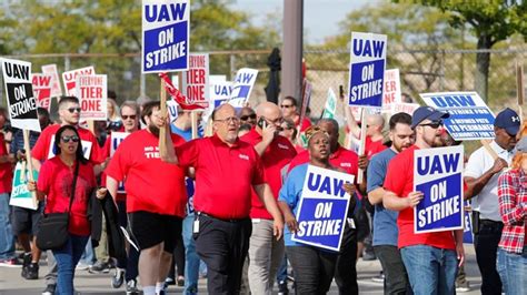 Uaw Rejects New Gm Offer As Strike Spurs 6000 Mexico Furloughs Usa
