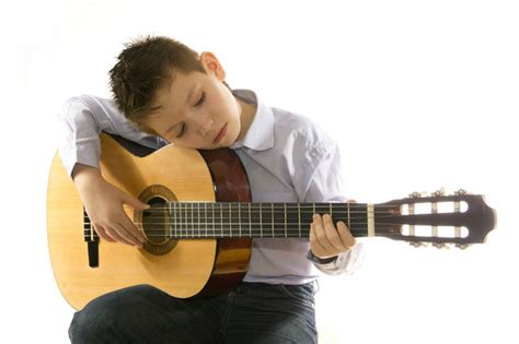 ¿hasta Qué Edad Se Puede Aprender A Tocar Guitarra
