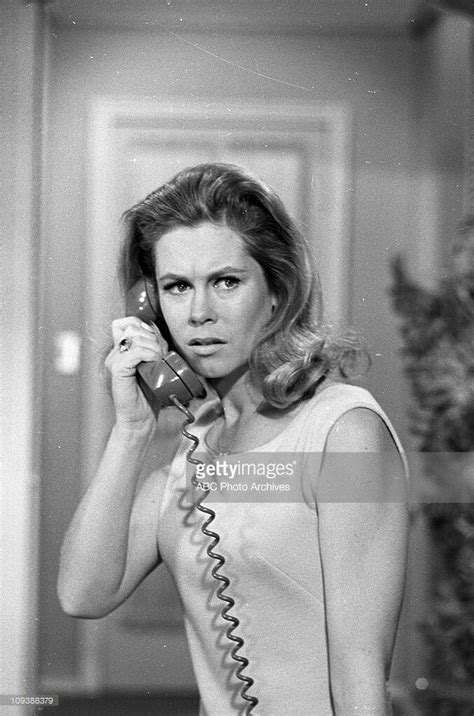 Pin By Chris Hopman On Bewitched Elizabeth Montgomery Bewitching