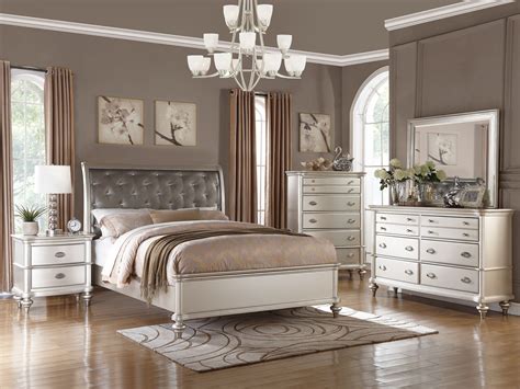 Simply add some colorful linens and some color on the walls and you'll have your dream bedroom! Queen Bed - Miami Gallery Furniture