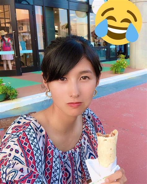 加藤優さんのインスタグラム写真 加藤優instagram 「 野球女子あるあるだと思います。 首から下との肌色が違いすぎる。笑 日焼け対策には限界アリです🙄笑 ティアラカップ