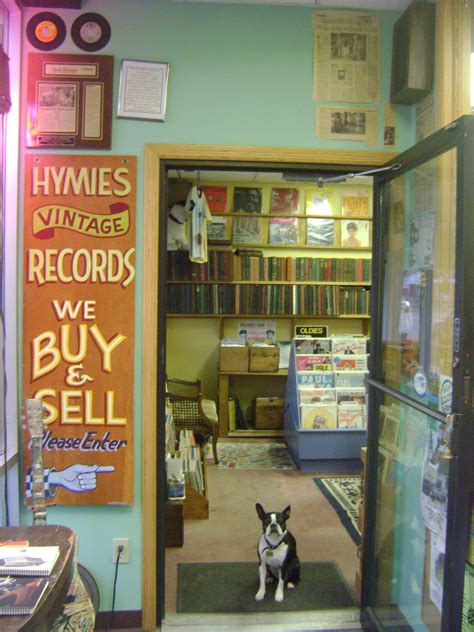 Vintage Record Store Record stores in america (With images) | Vinyl record shop, Record store 