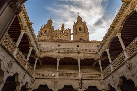 La Casa De Las Conchas En Salamanca De Viaje Por Castilla Leon De