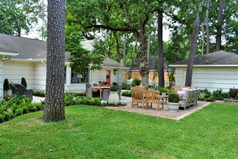Backyard Beautiful Houston Landscaping Makeover — Renovate Houston