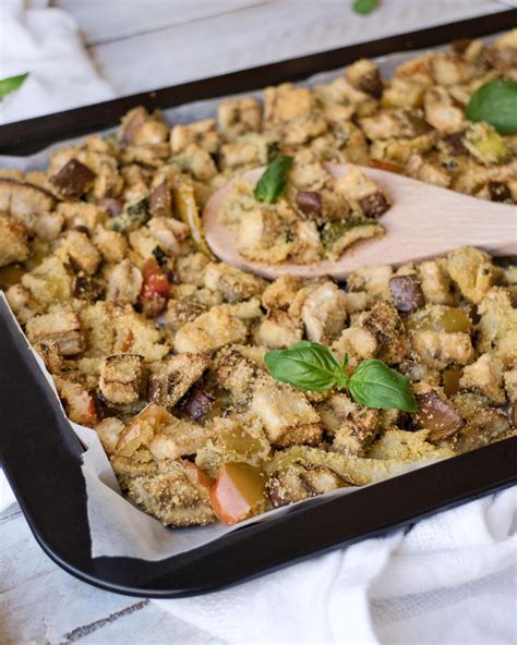 Una ricetta semplice, nata per insaporire i prodotti che la terra regala utilizzando. Verdure gratinate al forno | Ricetta light - Cr_eative
