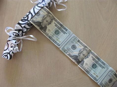 I've been invited to a wedding and instead of presents we've been asked to give money as a gift. How to make a money roll for a gift! Great idea and cute ...
