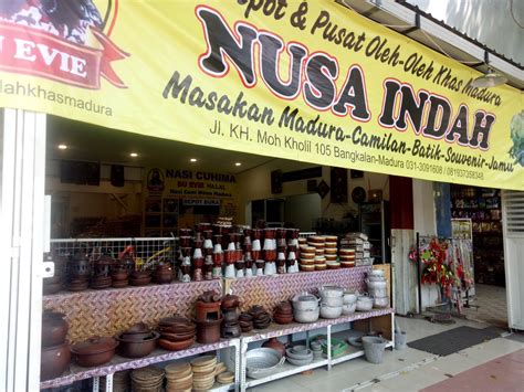 Pusat Belanja Oleh Oleh Khas Madura Di Toko Nusa Indah Bangkalan