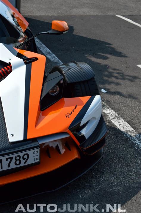 It represented the first car in their product range and was launched at the geneva motor show in 2008. KTM X-Bow foto's » Autojunk.nl (246310)