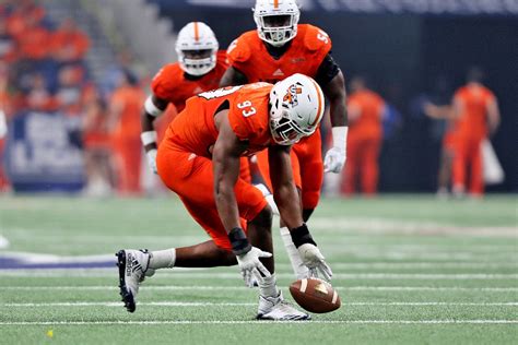 Utsa Defensive End Marcus Davenport Earns First Team All Conference Honors