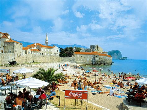 Budva, pronounced bûːdv̞a or bûdv̞a) is a montenegrin town on the adriatic sea. Region Budva, Czarnogóra, największa baza ofert LAST ...