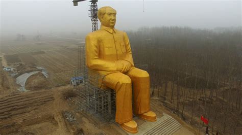 Golden Mao Statue In China Nearly Finished Is Brought Down By