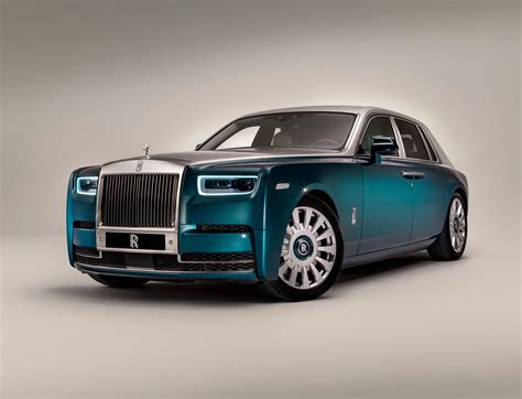 Rolls Royce Phantom 2021 Elegant Features Simplycarbuyers