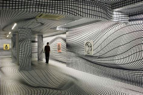 Painting is a fun activity for any person of any age, but it may need practice if you want to achieve meaningful results. Optical Illusion Wall Art | Art: Street, Fine, Classic ...