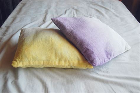 Diy Dip Dye Cushion Covers Cushion Covers Cushions Throw Pillows