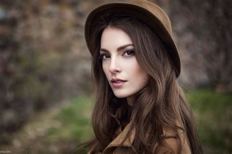 wallpaper face women model long hair brunette hat brown eyes blurred fashion maxim