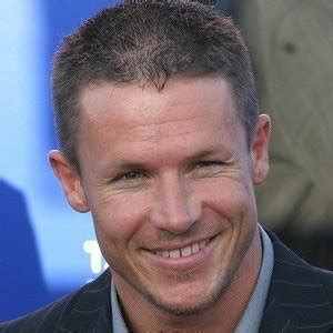 ^^gif is a joke, watch the real stuff below. Felix Baumgartner - Bio, Facts, Family | Famous Birthdays