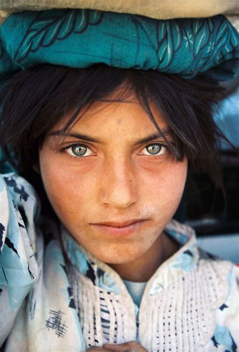 Mythodea — Afganisthan Afghan Girl Face World Cultures