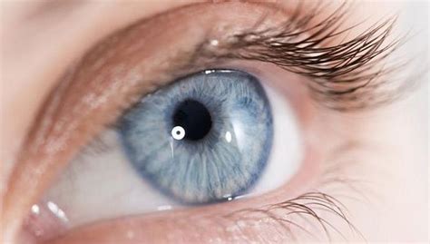 Kenapa Mata Orang Inggeris Warna Biru Joanne Rampling