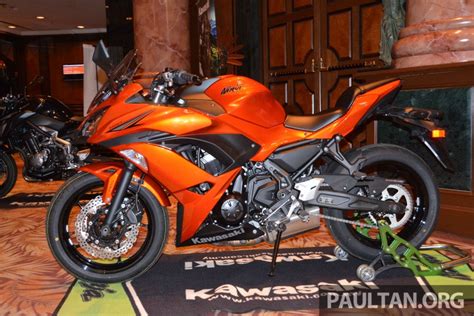 Ninja 250 is the closest competitor to the yamaha r25 and also the honda cbr250r for the 250 cc superbike segment. 2017 Kawasaki Z900, Ninja 650, Z650 and Versys-X 250 ...