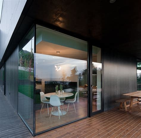 World Of Architecture Black Concrete House By Pitagoras Arquitectos