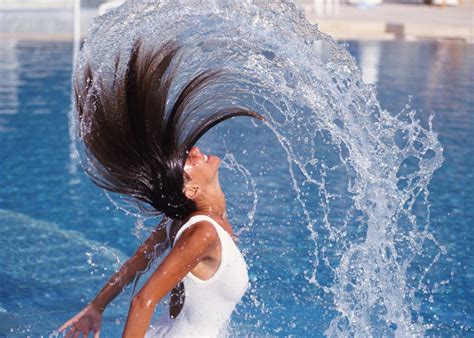 Wet Hair Air Drying Guide For Women With Long Hair
