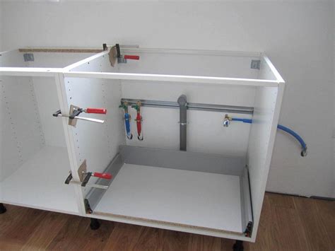 60 ou 45 cm nos spécialistes cuisine sont à votre disposition pour vous conseiller sur l'emplacement de votre. Lave vaisselle encastrable sous évier - Idées de travaux