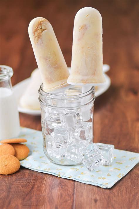 Creamy, sweet, and chunky with golden raisins and cinnamon. Banana Pudding Pops | Recipe | Pudding pop, Banana pudding ...