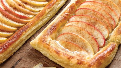 Information about honeycrisp apples including applications, recipes, nutritional value, taste, seasons, availability, storage, restaurants, cooking, geography and history. Honeycrisp Apple Tart | Recipe | The Fresh Market